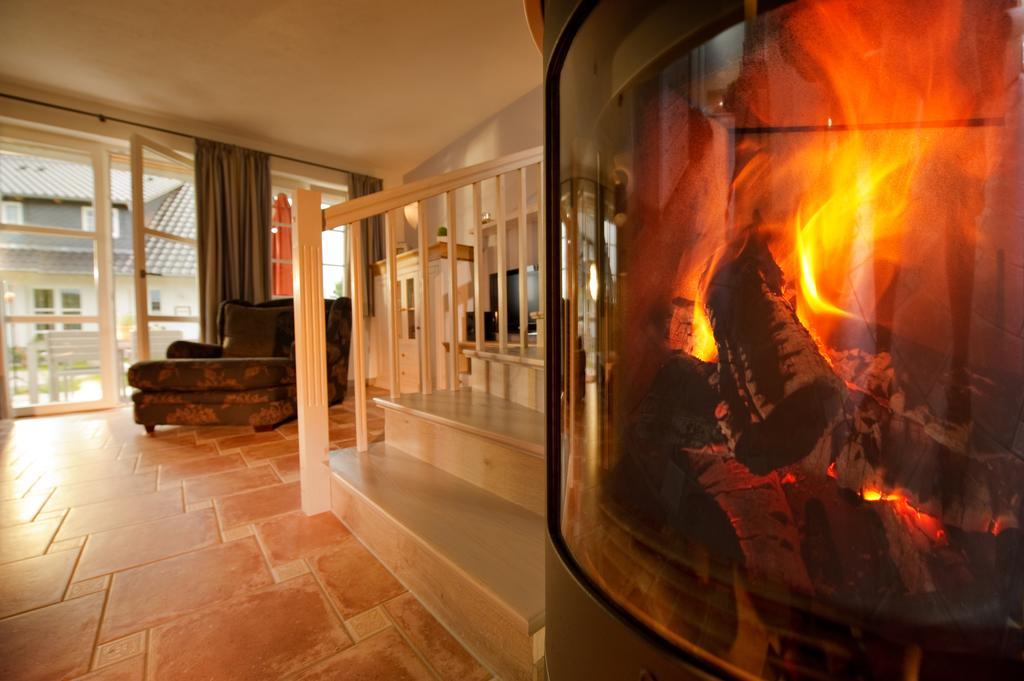 "Gutshofhaeuser" Ferienhaeuser Pendorf Sellin  Kamer foto