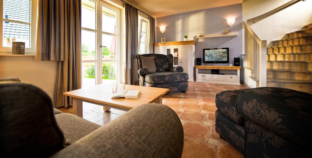 "Gutshofhaeuser" Ferienhaeuser Pendorf Sellin  Kamer foto