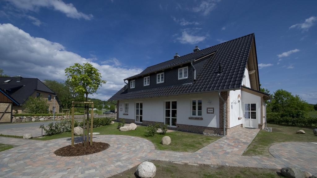 "Gutshofhaeuser" Ferienhaeuser Pendorf Sellin  Buitenkant foto